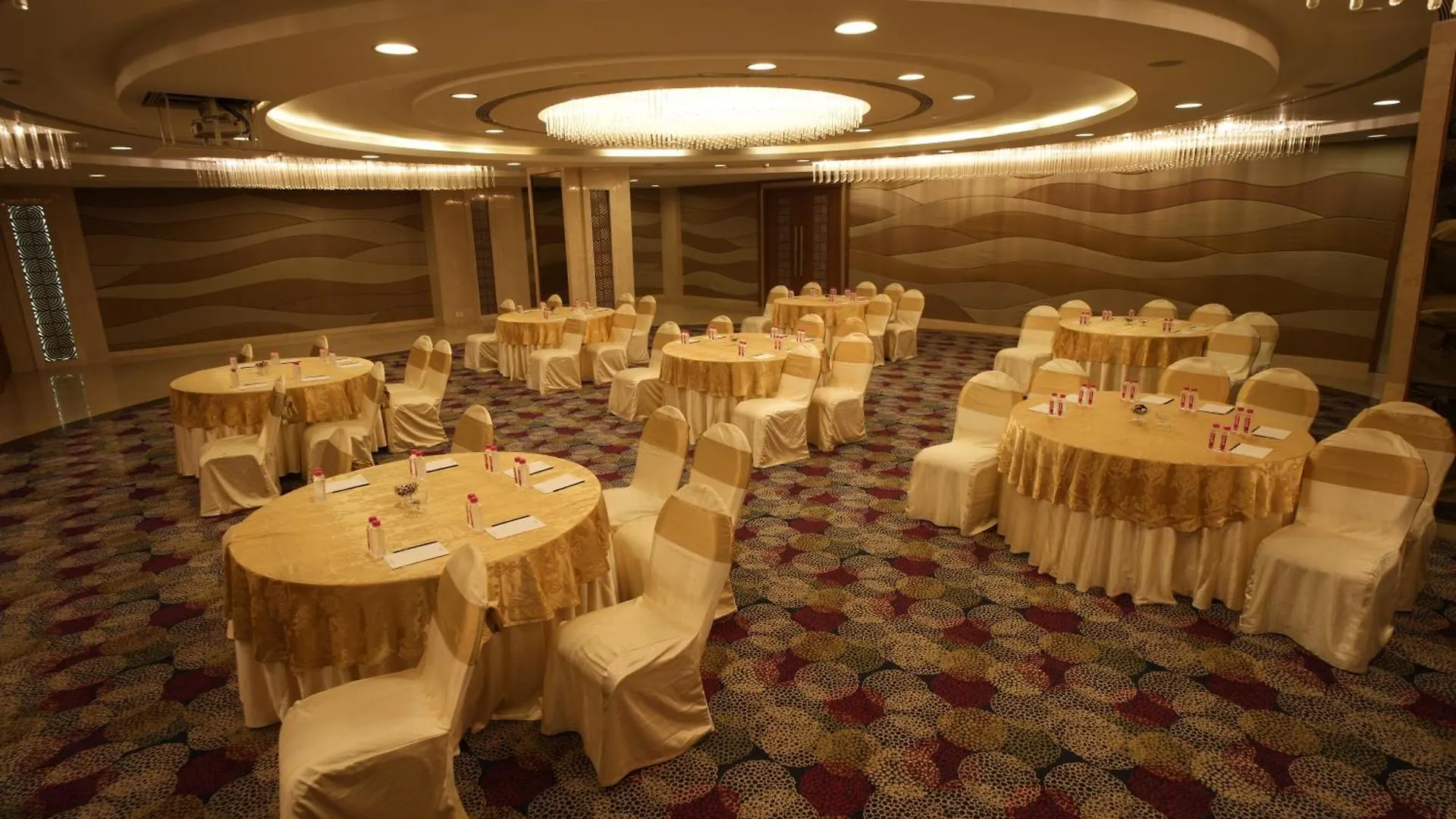Radisson Udaipur Otel