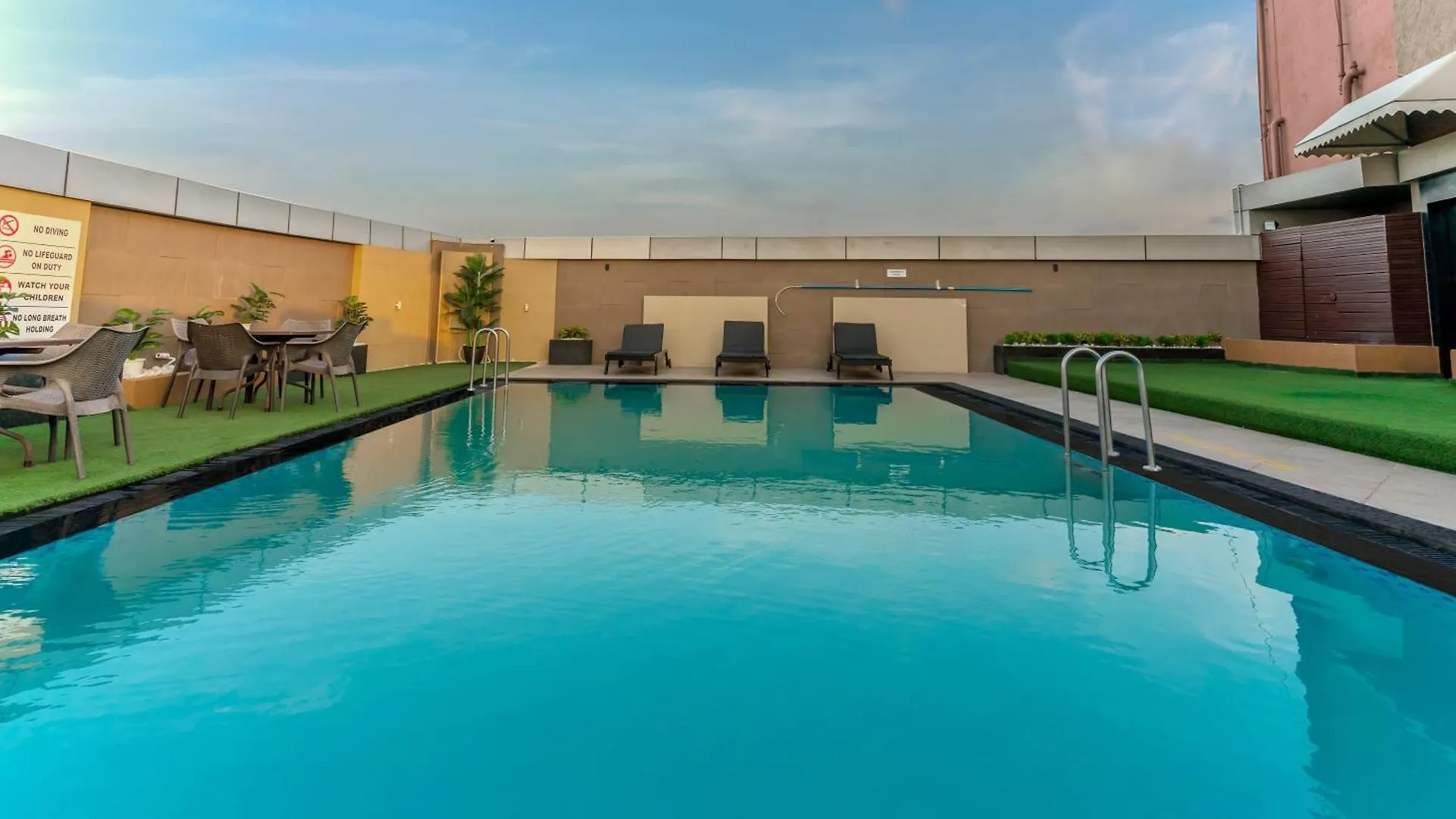 Radisson Udaipur Otel